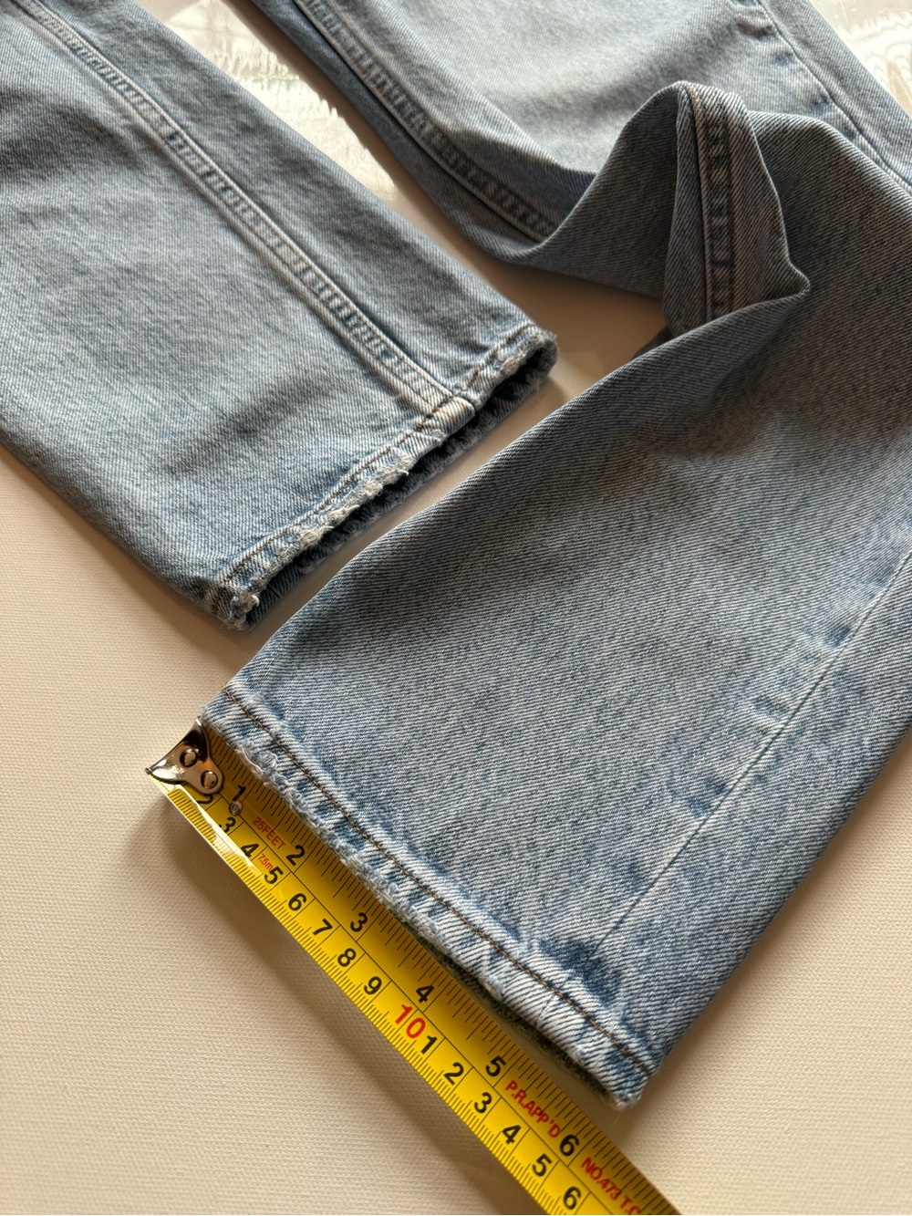 Aritzia Denim Forum High Rise 90’s Jeans - Picture 7 of 13